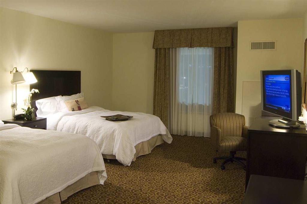 Hampton 3*